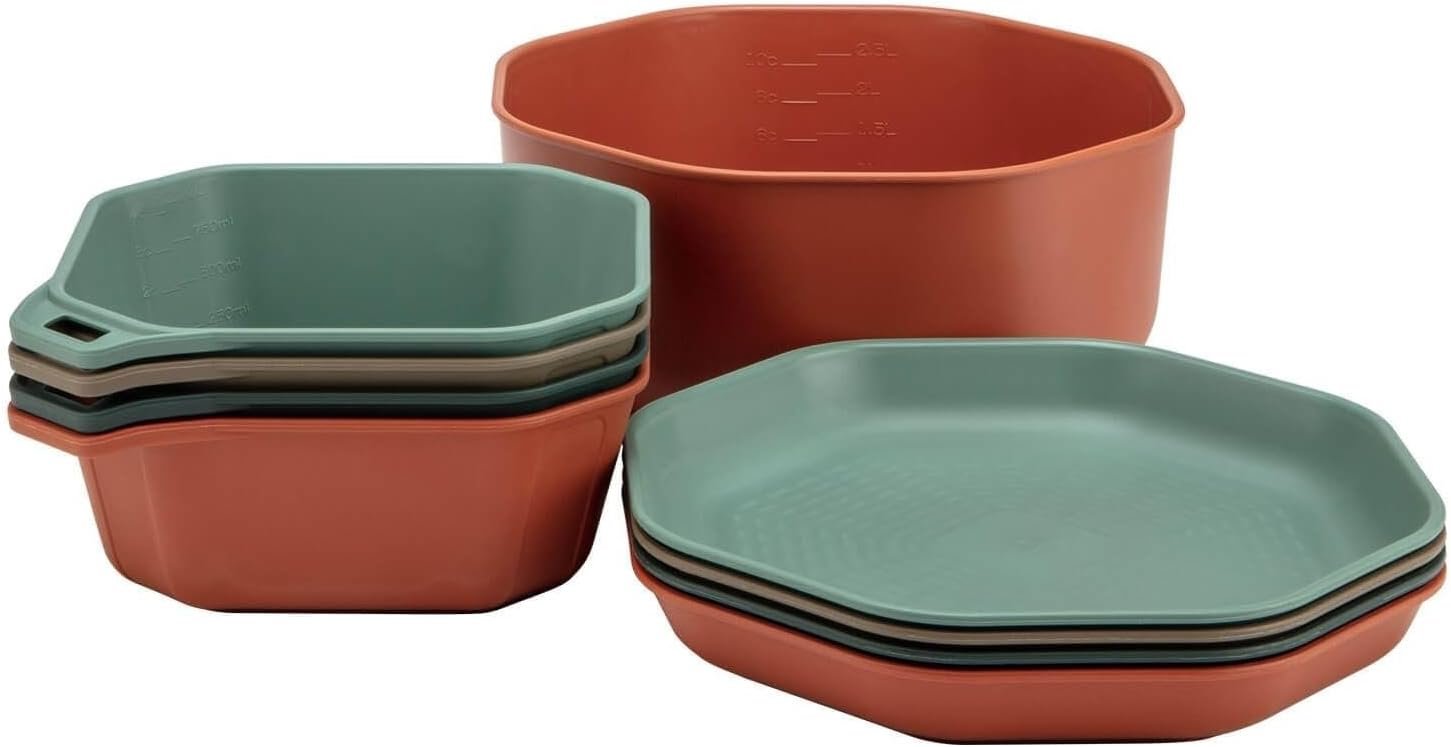Tableware Set - Polypropylene Camping Cookware - Portable Outdoor Tableware - 4 Plates, 4 Bowls & 1 Mixing Bowl